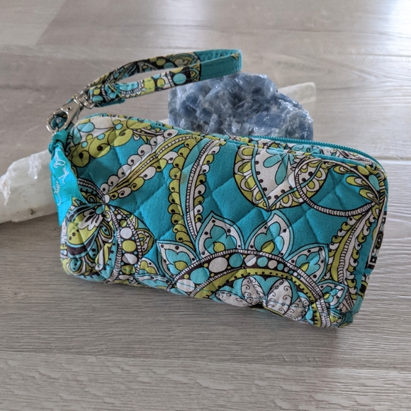 Vera Bradley Handbags - Vera Bradley Retired Peacock Wristlet Purse